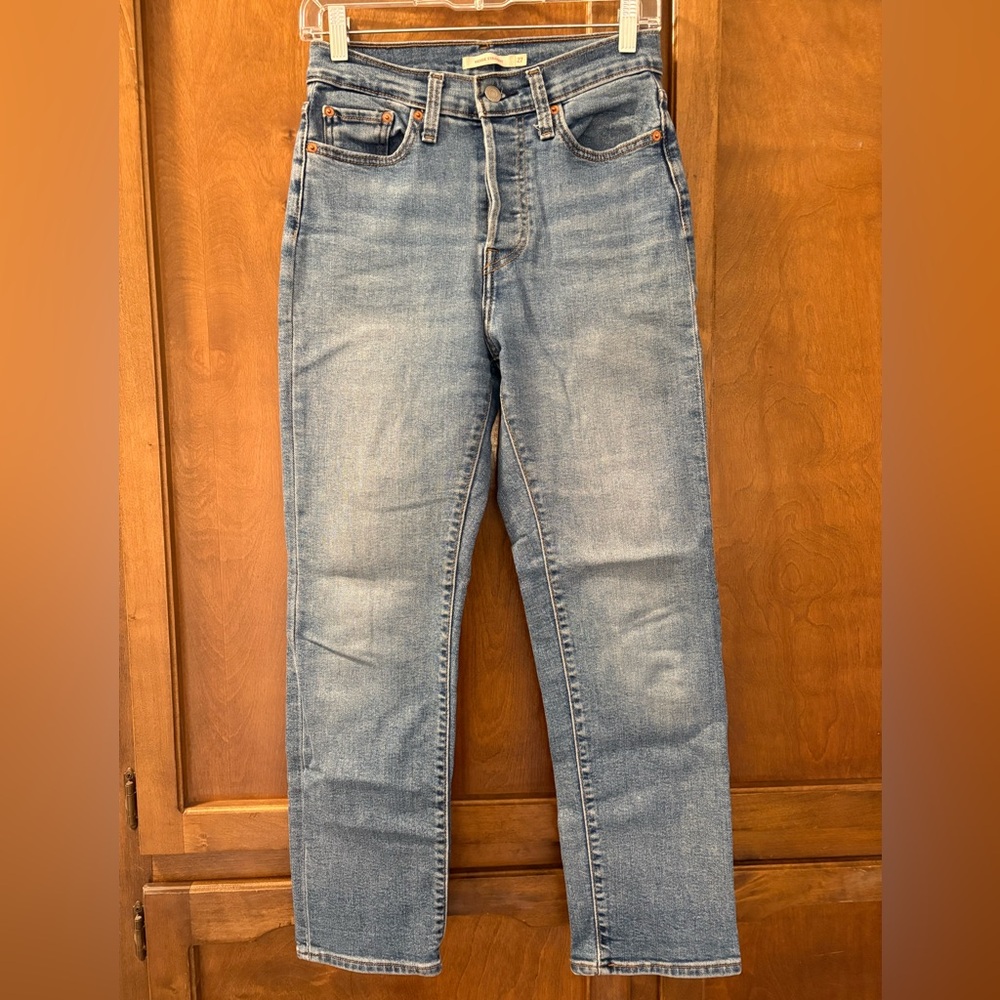 Levi's Wedgie Straight Jeans